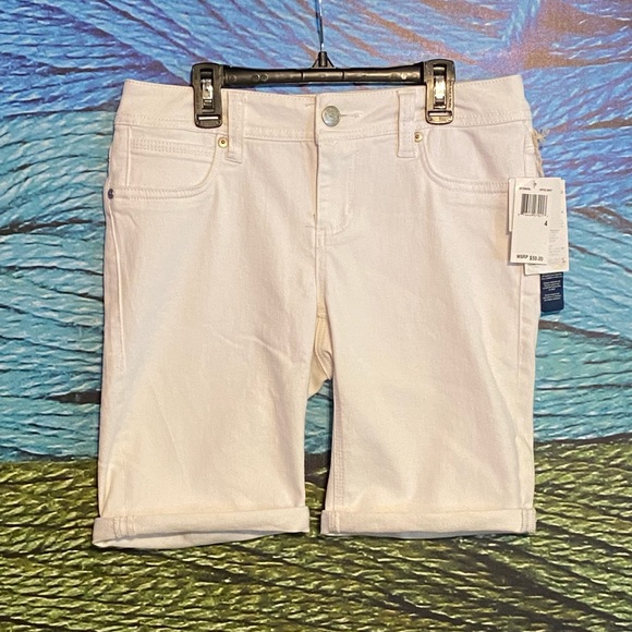 Seven7 Pants - NWT Women's Seven7 Bermuda Stretch Denim Shorts SZ 4 White